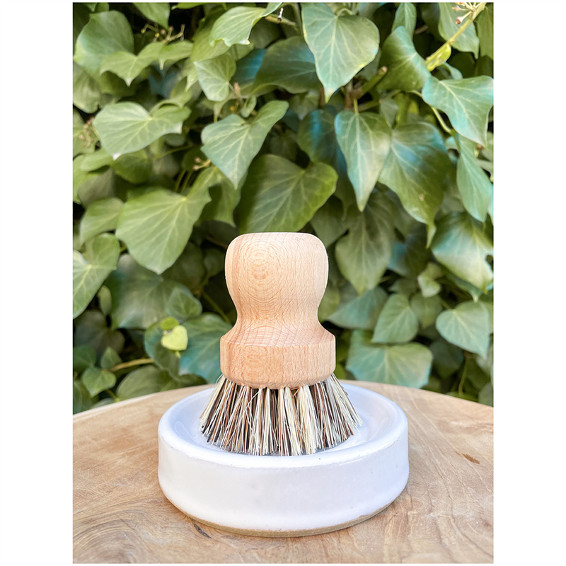 Laurel Pot Brush Set
